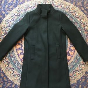 Women’s Fancy and Soft Coat. Size 4-6